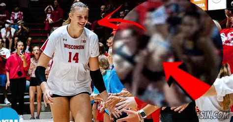 wisconsin badgers volleyball nudes|Wisconsin Volleyball Rallies After Nude Videos, Photos Leak